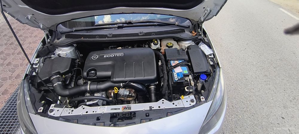 Vând Opel Astra 1.7 CDTI