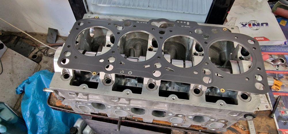 Vând touran  1.9 2009