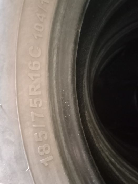 Продам Шины газель.