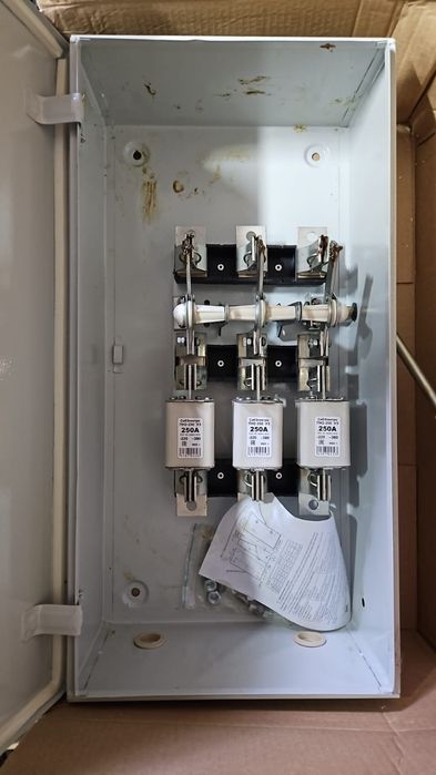 Рубильник ярв 250