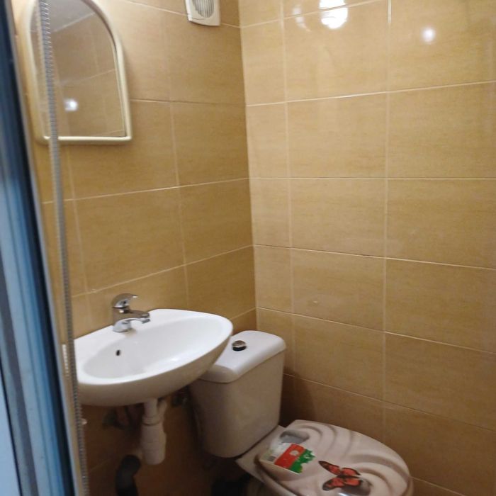 Дава се под наем Едностаен апартамент в София, Център - 15 кв.м за 199.41 € - Снимка #3