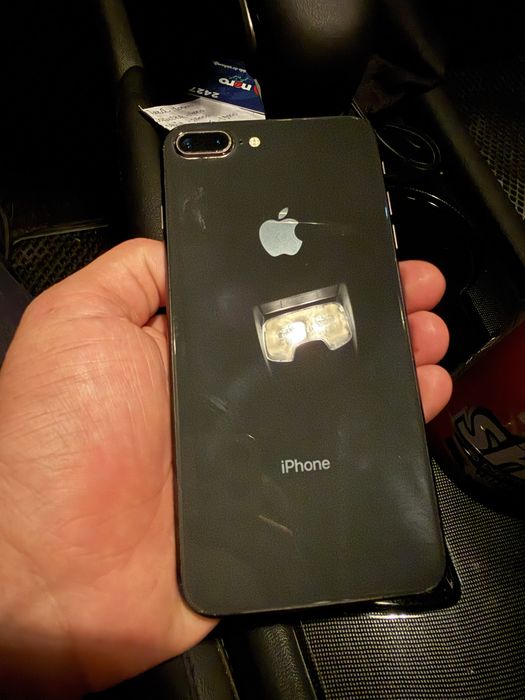 Iphone 8 plus karobka daklari bor