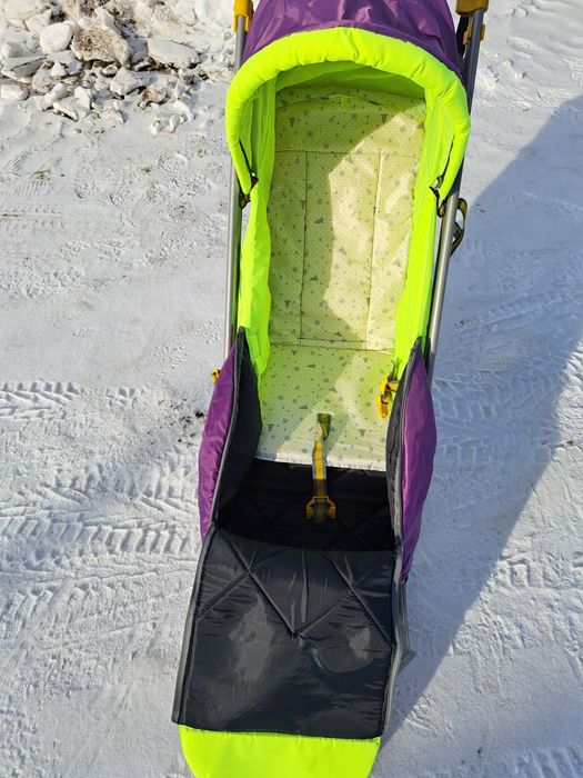 Продам саночки в хорошем состояние