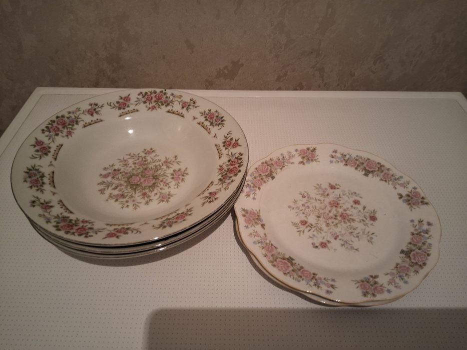 Тарелки глубокие, сахарницы