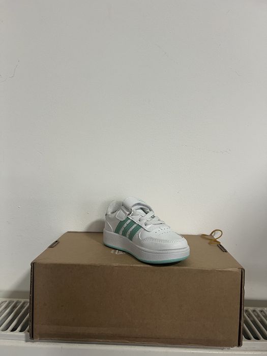 Ghete si adidasi. Copii redusi la 80 lei