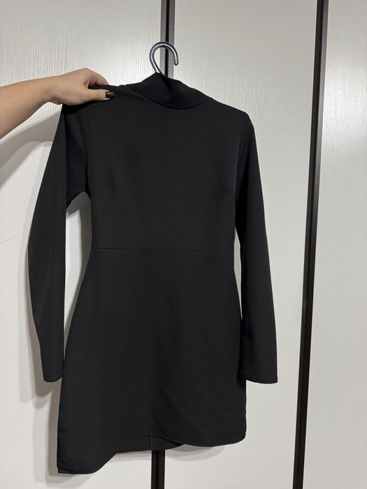 Продам платье вечернее размер L (маломерит)