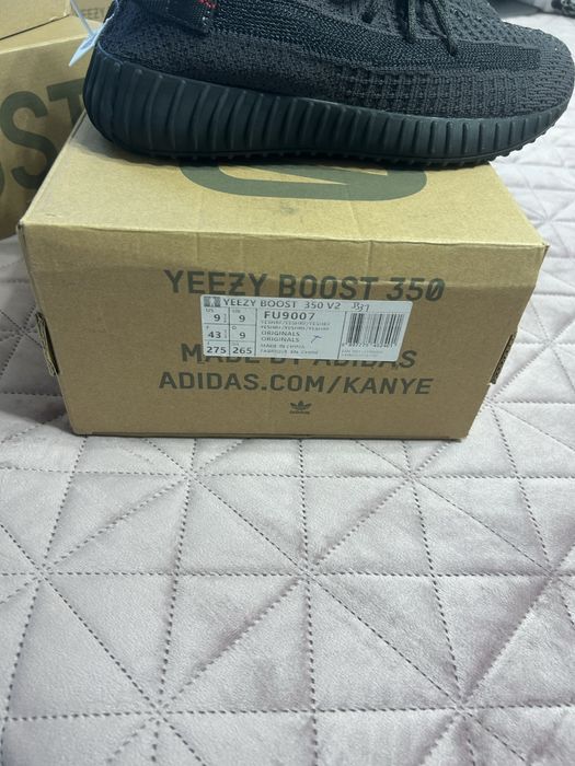 Yeezy boost 350 v2 static black