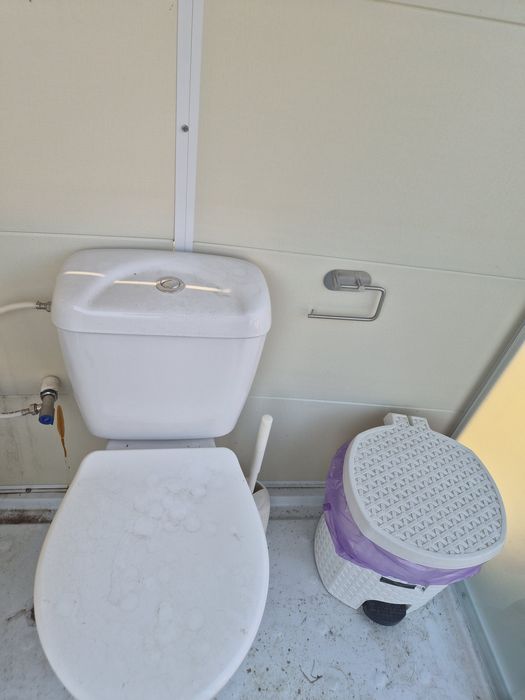 Vand toaleta modulara curte utilata complet