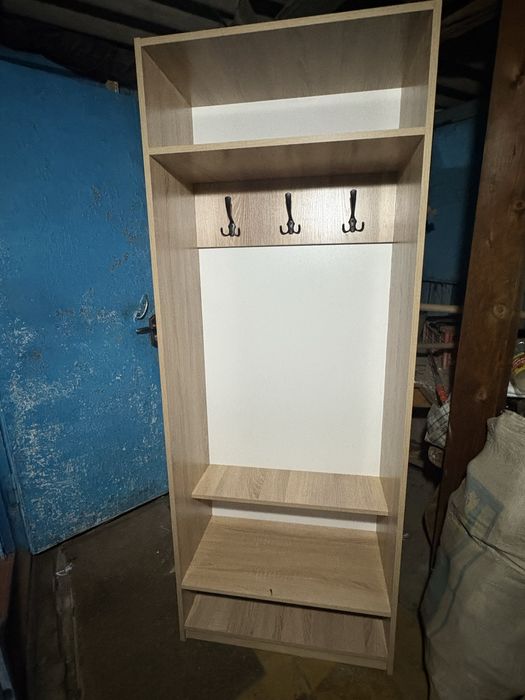 Продам шкаф в прихожкую