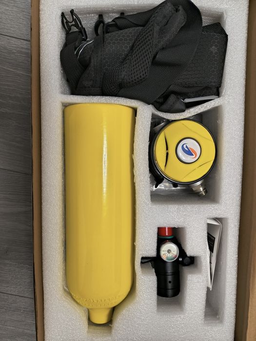 Butelie 1 litru + pompa scufundari ,snorkeling , scuba diving noua