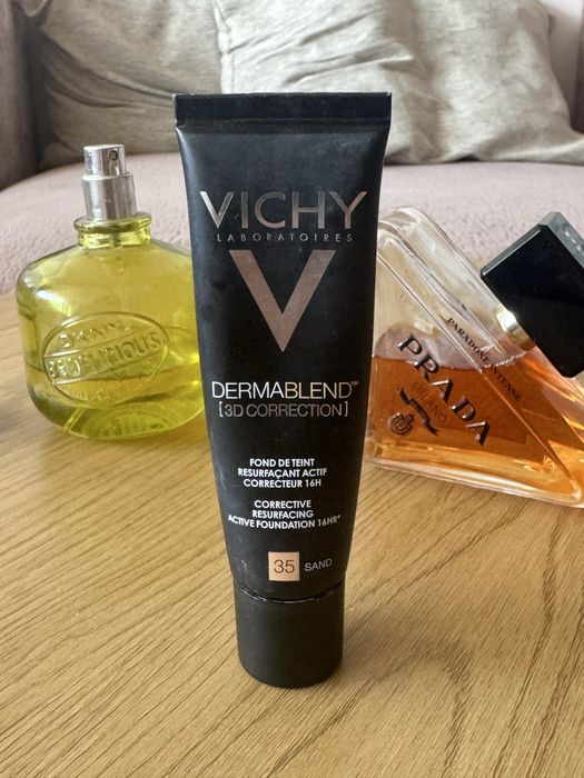 Продавам козметика, която не използвам Bobbi Brown, Prada, Vichy, DKNY