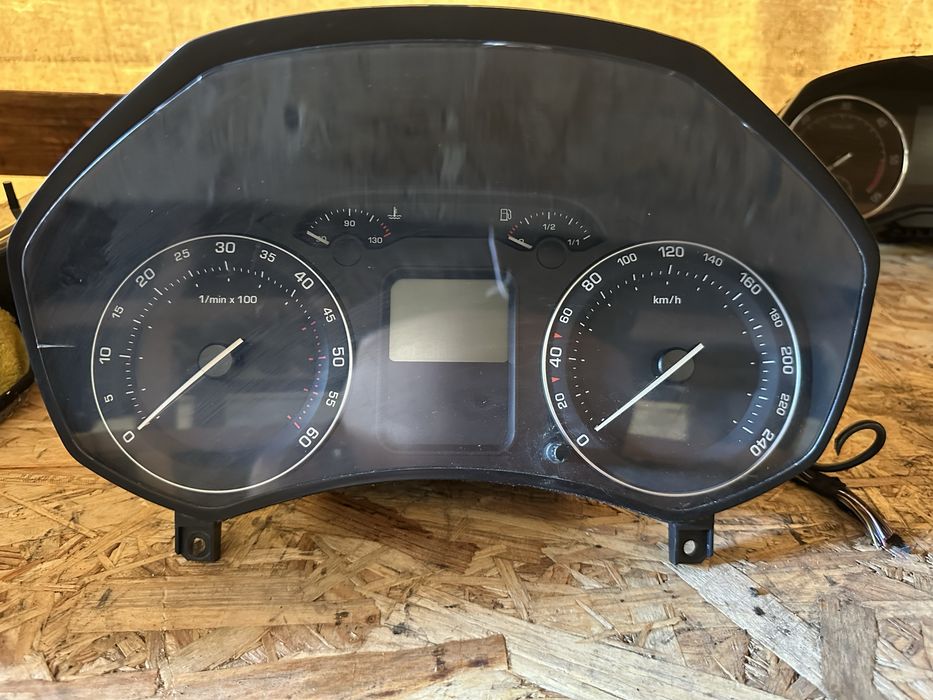 Ceasuri bord / kilometraj Skoda Octavia 1 2 / Volkswagen Passat B5 b5.5 benzina diesel de europa - volan stanga