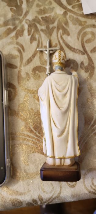 Статуетка/Фигура на Папа сувенир/декорация