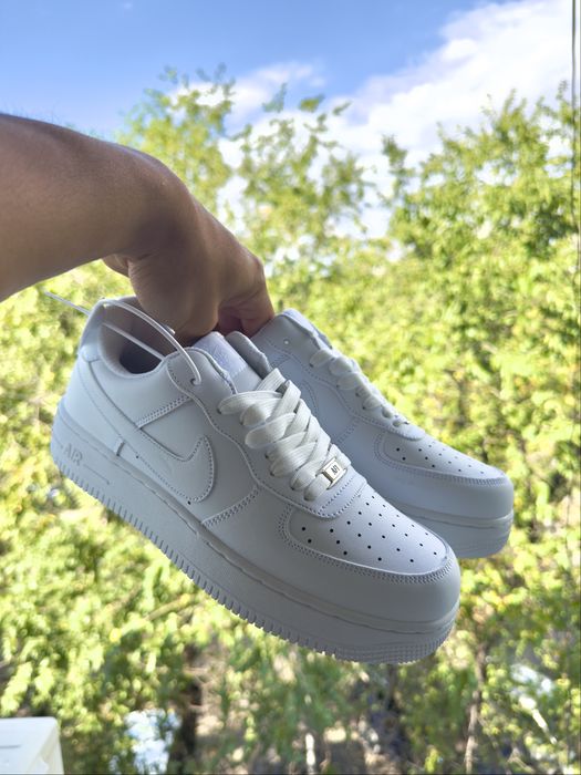 Продам Nike Air Force I