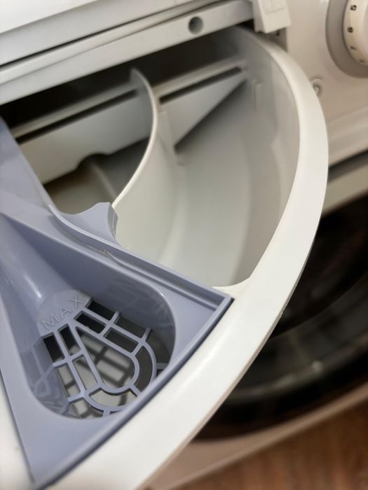 Стиральная машинка Hotpoint Ariston