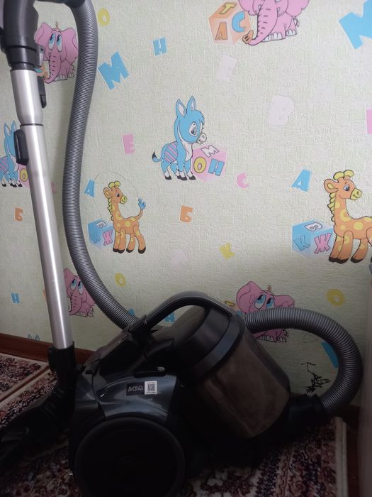 Срочно витек  ва самсунг пилисос сотилади