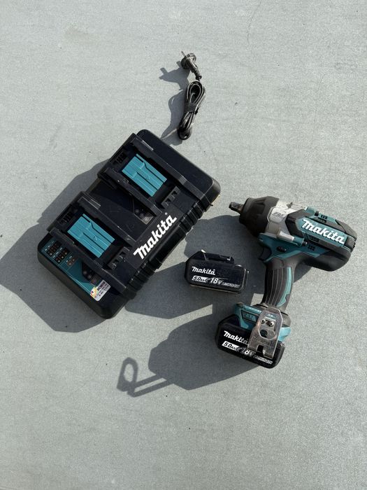 Pistol roti Makita 1/2 DTW1002 5Ah 18v  1000Nm