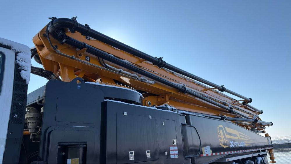 Sitrak 73 metr betonnasos бетоннасос