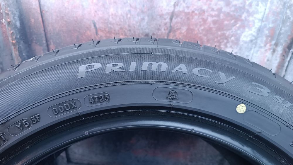 215/55/17 Michelin Дот 4723