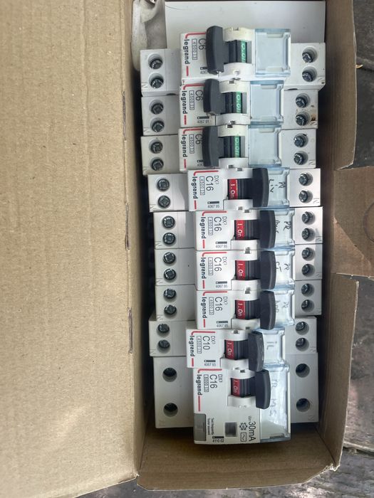 Set 36 siguranțe Legrand, Schneider, ABB, Noark + tablou