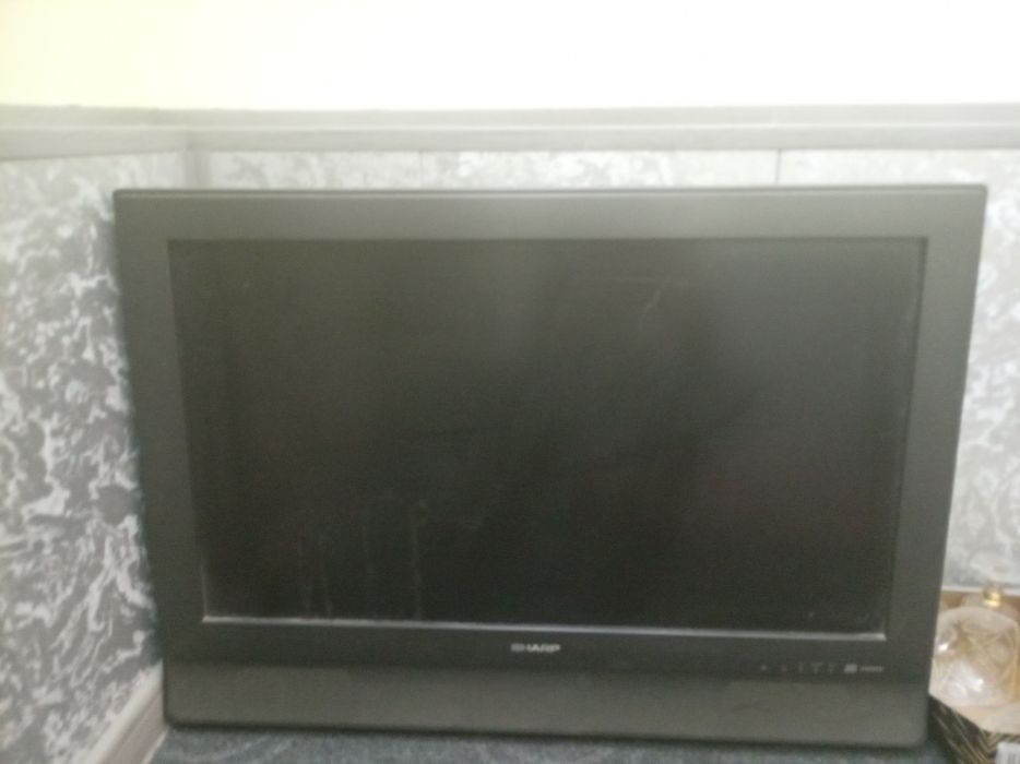 SHARP televizori