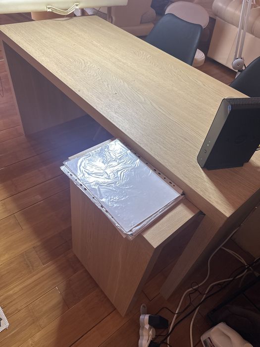 masă din lemn solid