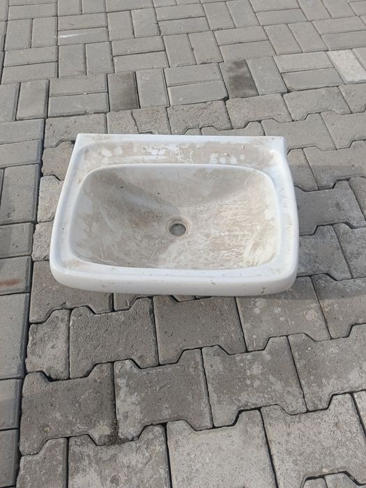Продам раковину с пьедесталом