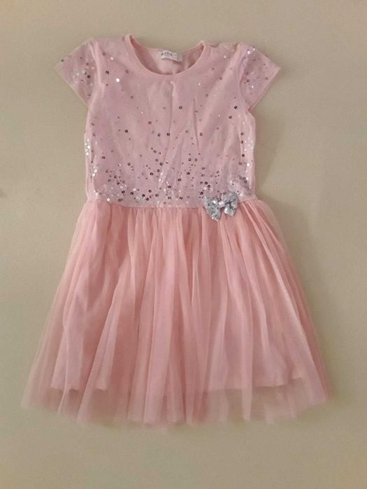 Луксозни детски рокли 12лв. всяка