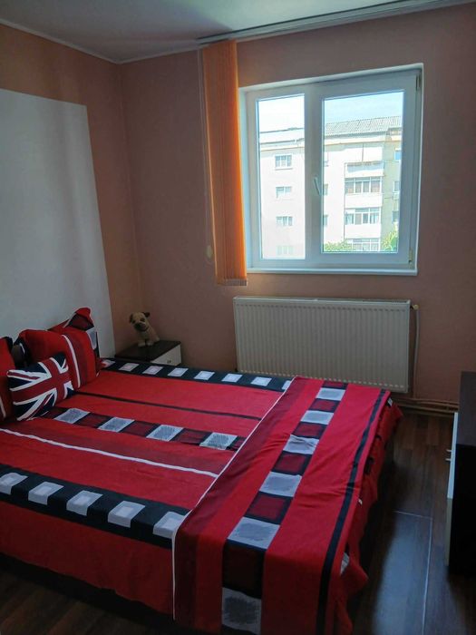Apartament de vânzare – Bârlad | Zonă liniștită, complet mobilat