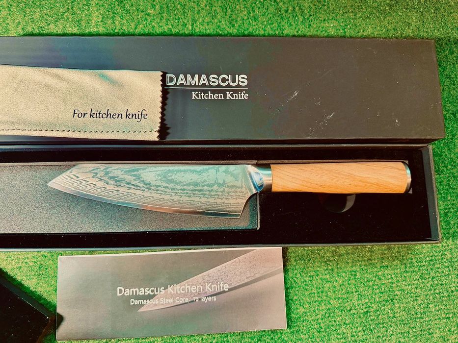 Нож Кухненски  Японска Дамаскова стомана 73 слоя, VG-10 сърцевина