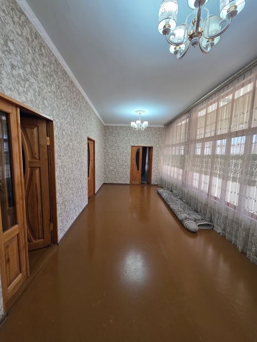 Тошкент тум. Кӯксарой Қ.Ф.Й. Кӯкбӯрик маҳ.  5 хона 11 сот  уй сотилади