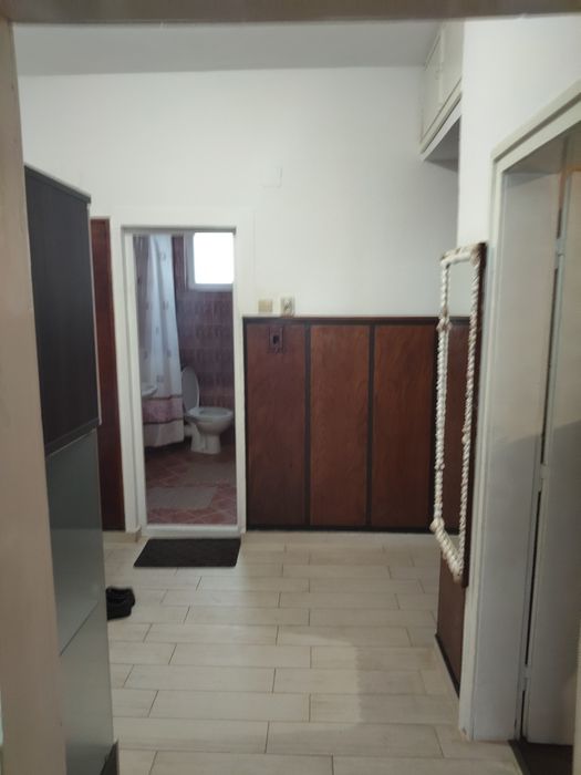 Тристаен до Розариума с гараж