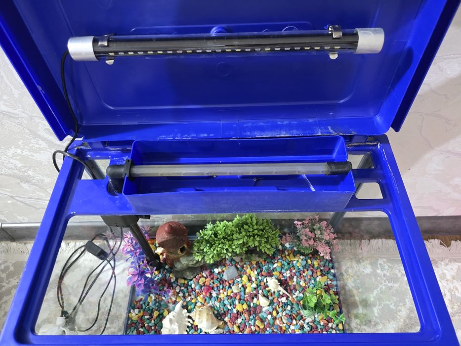 Продам заводской аквариум