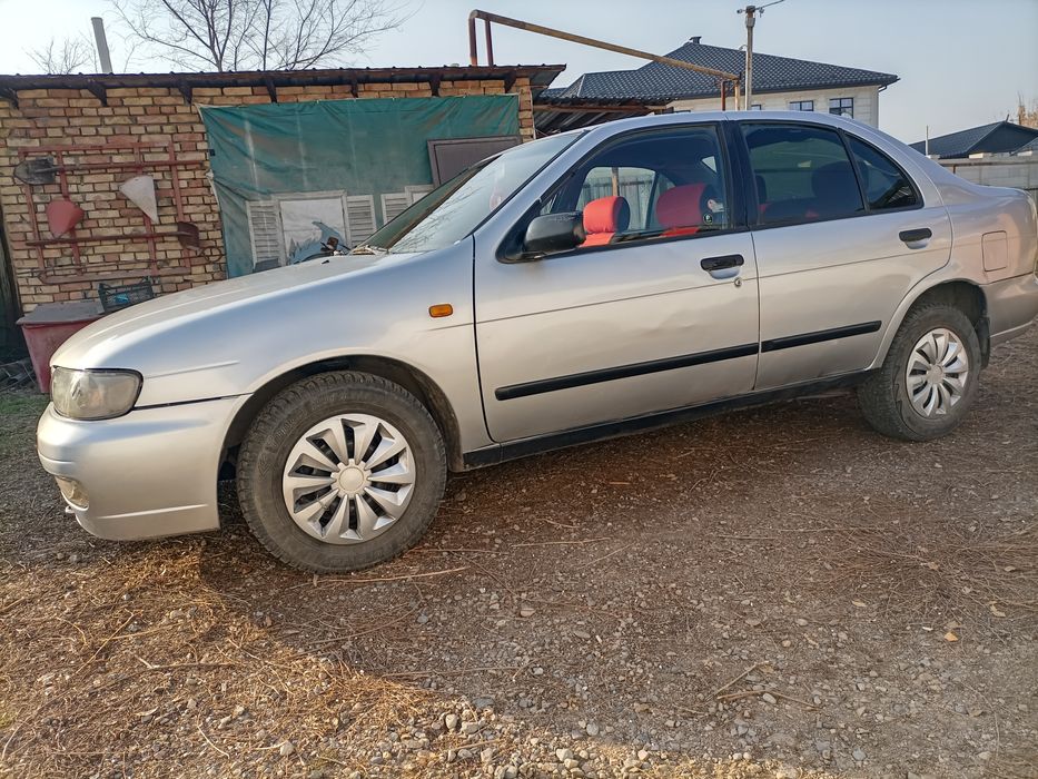 Продам автомашину Ниссан Альмера