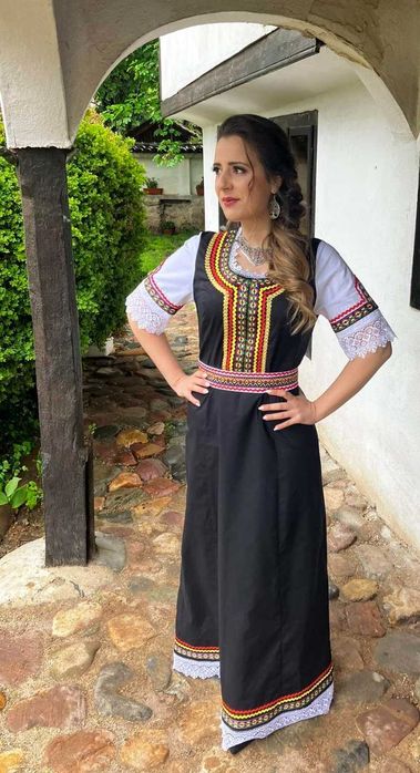 Рокли с фолклорни мотиви.Туники.Мъжки ризи.Изработка пo индивид.мерки