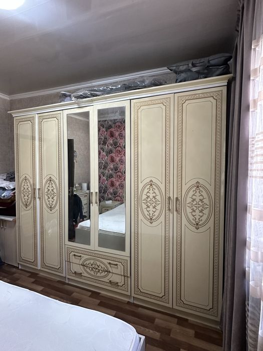 Спальный гарнитур