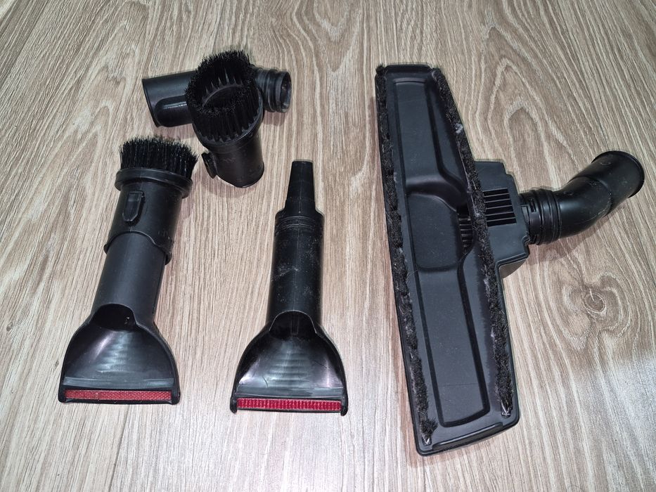 Продам щетки от шланга пылесоса Samsung