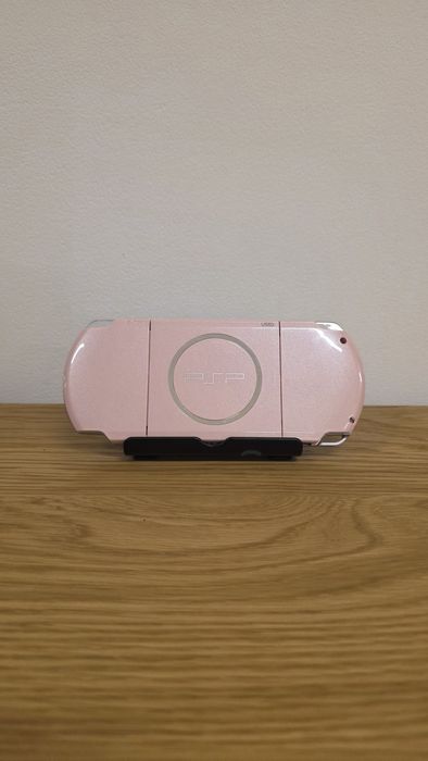 Sony PSP 3000, Modat, 550 jocuri, consola 9 în 1