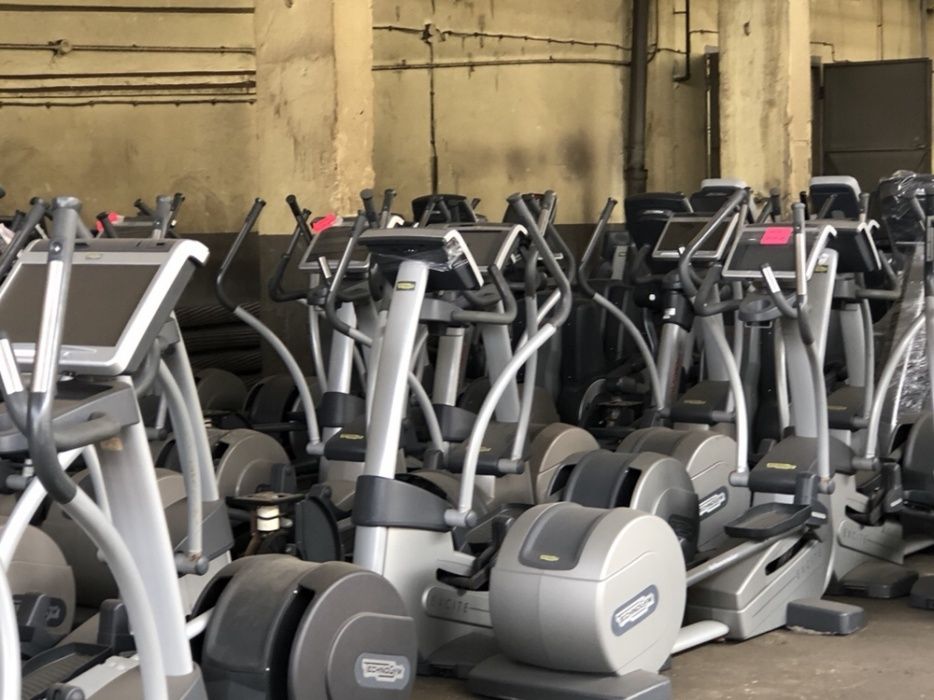 Aparate Life fitness cardio
