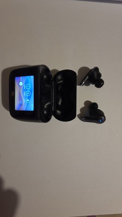 Продавам слушалки JBL