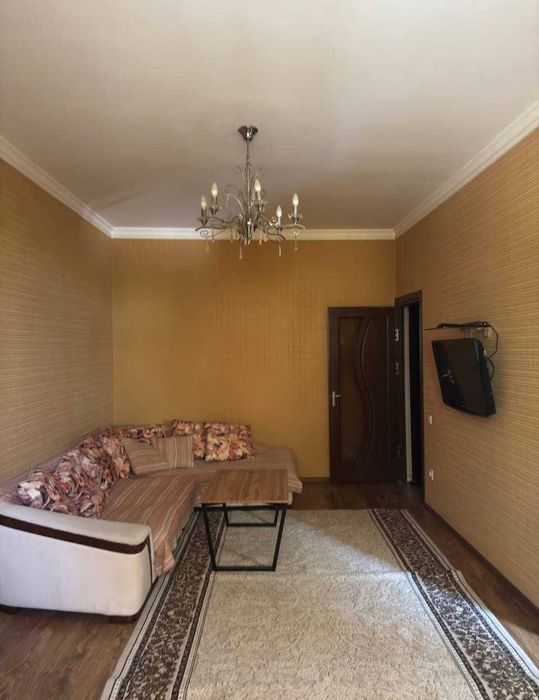 Продаётся квартира в Мирзо Улугбеке Ор БИЙ метро, художники