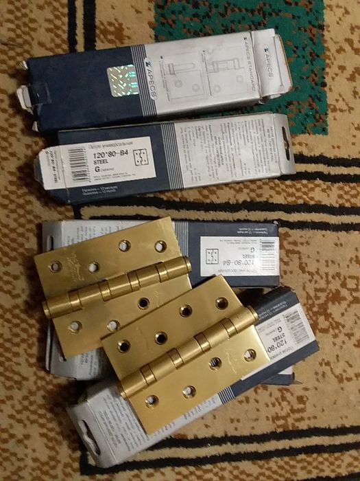 Продаю  дверные навесы