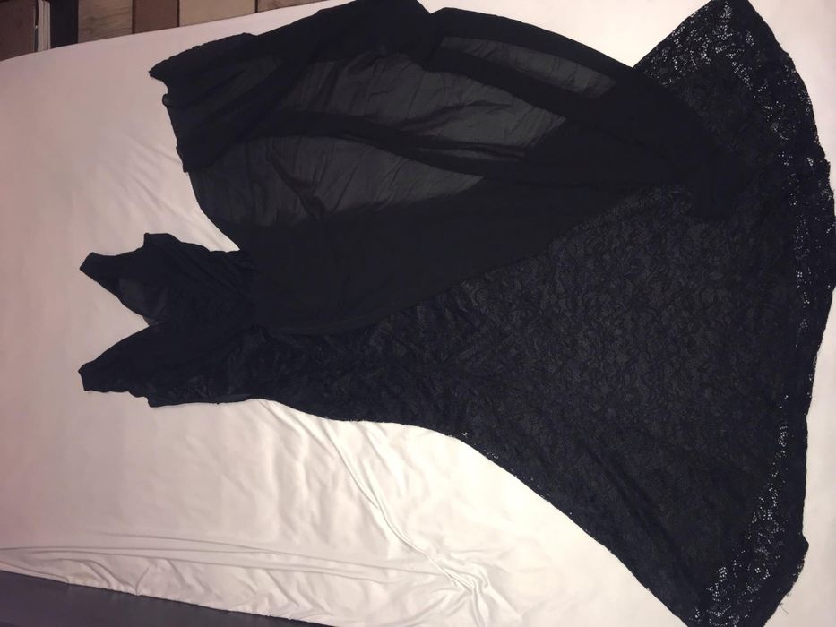 Класическа бална рокля