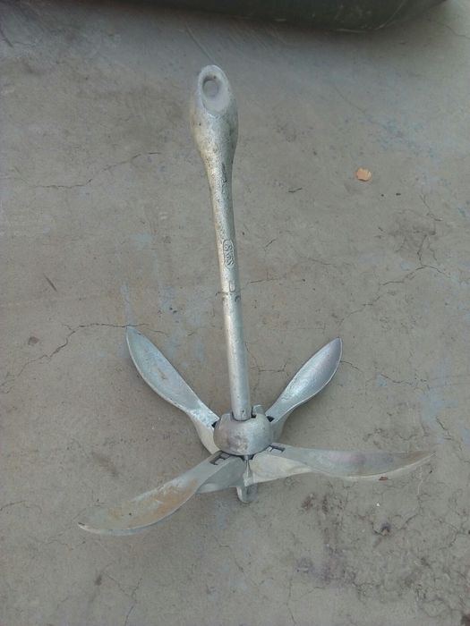 Продам якорь складной