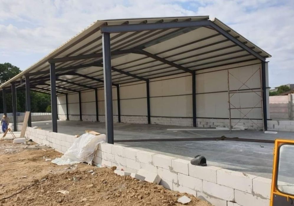 Vand hale metalice la super preț-calitate