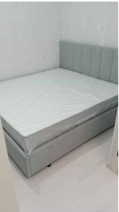 Продам кровать с матрасом