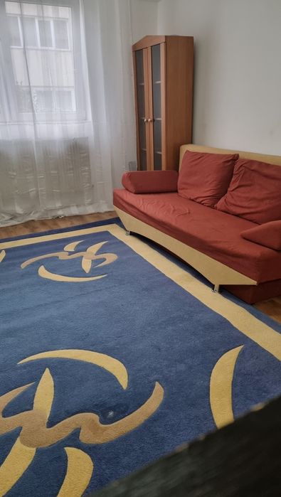 Închiriez garsoniera