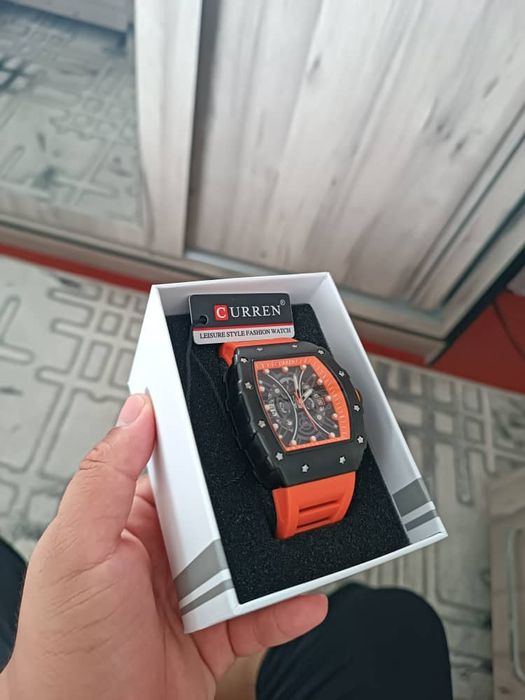 Curren 8438 часы