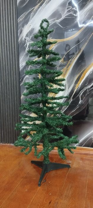 Продаётся ёлка 1.20 см