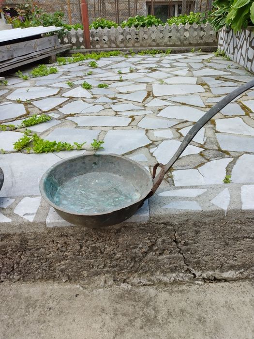 Бакърени тави и тиган